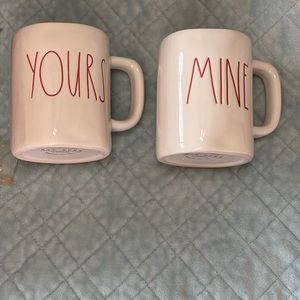 Rae Dunn mugs